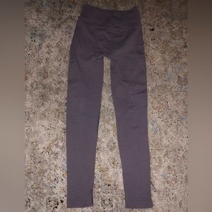 *Never worn* Lululemon Leggings
